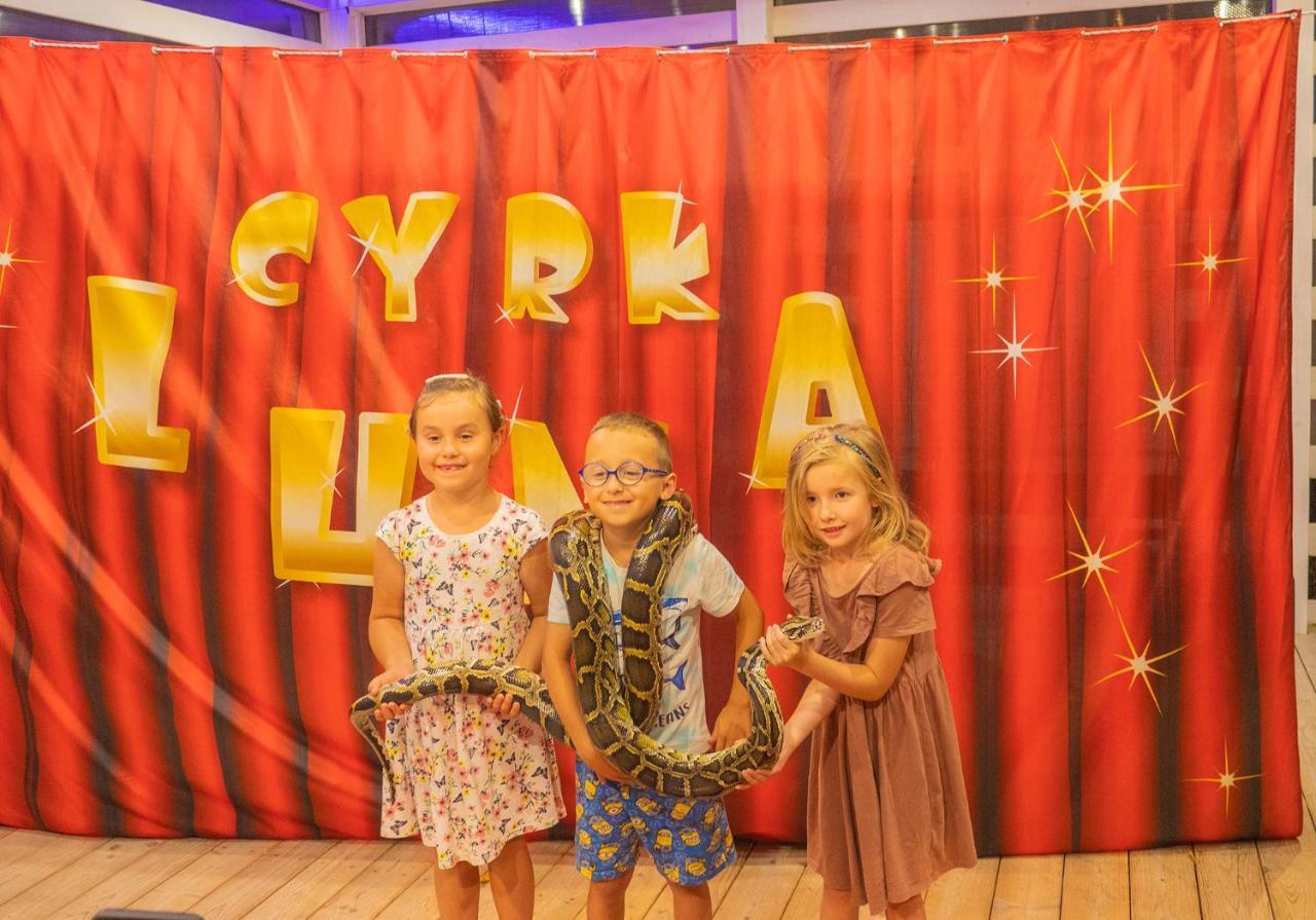 Morska Przystan ダルウフコ エクステリア 写真